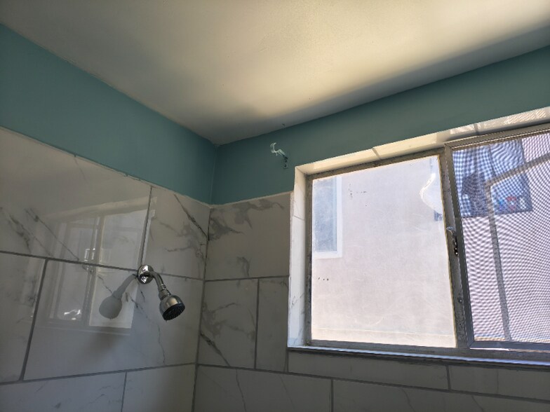 Building Photo - 3578 Marguerite St