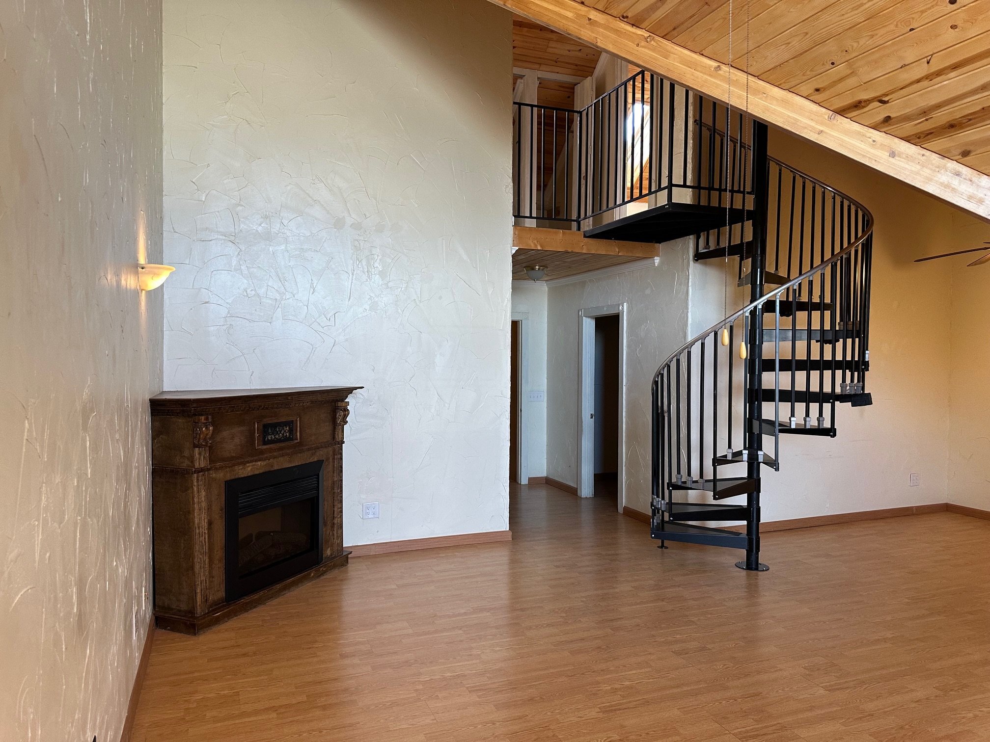 Building Photo - 13975 Racel St