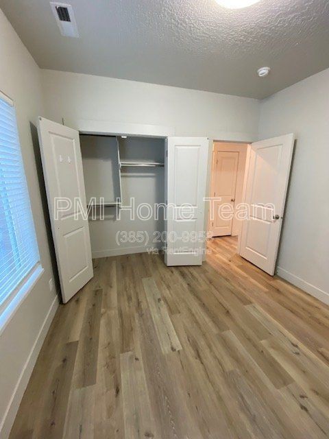 Building Photo - 2874 Kiesel Ave