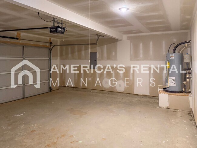 Building Photo - 651 Antler Wy