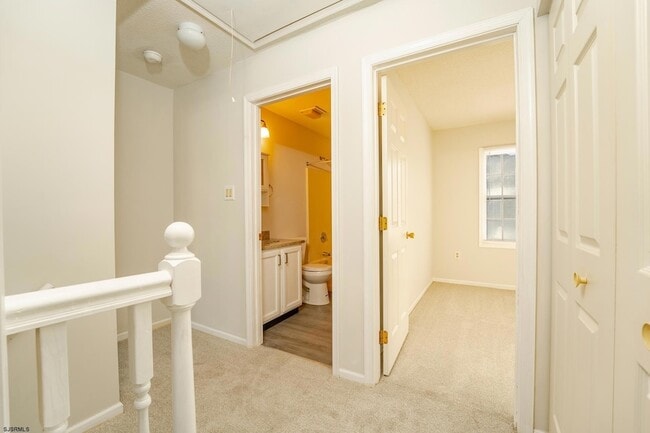 Building Photo - 19 Clipper Ct