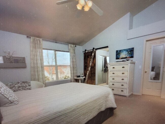 Building Photo - 15572 Dawson Creek Dr