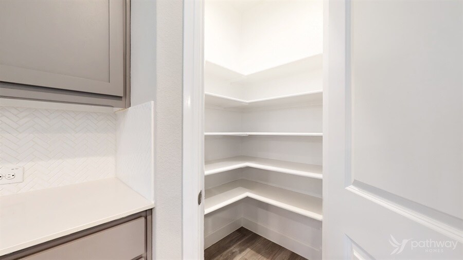 Building Photo - 3556 Walnut Rdg Dr