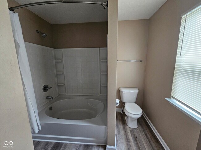 Building Photo - 4085 Lassen Ln
