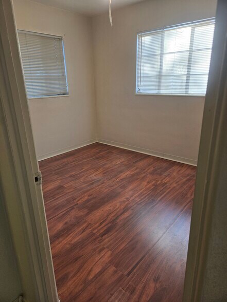 2nd bedroom - 5621 2nd Ave N