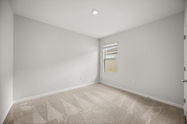 Building Photo - 922 Guadalupe Dr