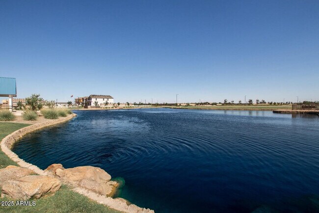 Building Photo - 2968 E Lucky Horseshoe Ln