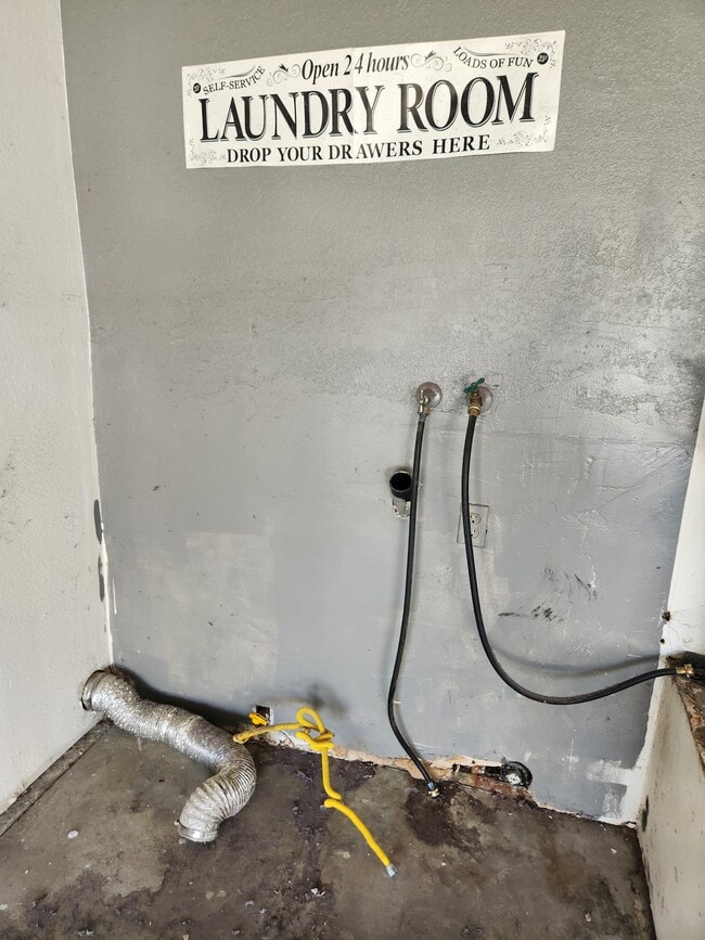 Building Photo - 3501 Adanac Ct