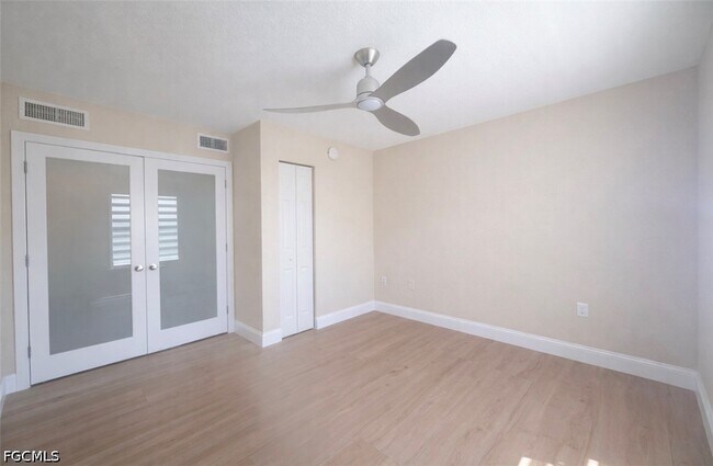 Building Photo - 4122 Residence Drive