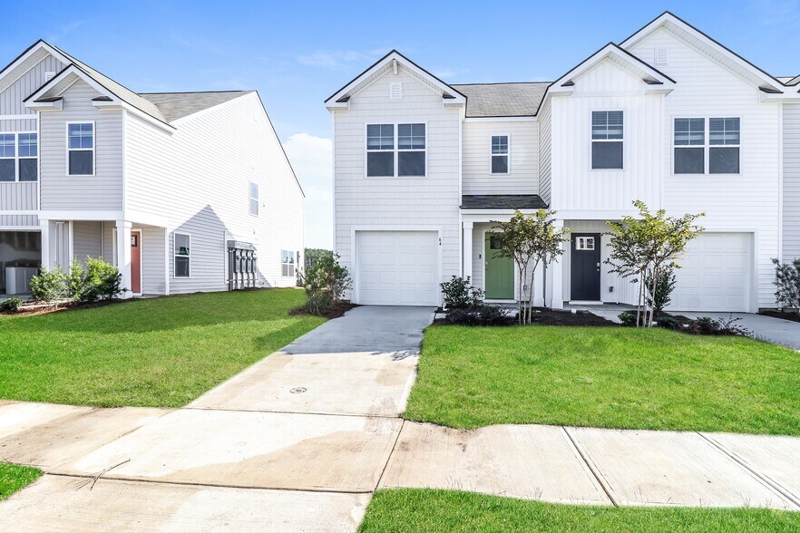 Building Photo - 64 Striker Rd