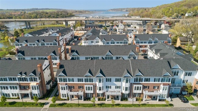 Building Photo - 1101 Grist Mill Cir