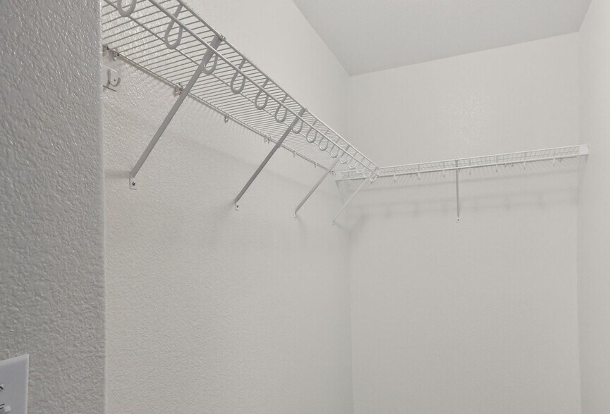 Building Photo - 1226 S Quintero Ct