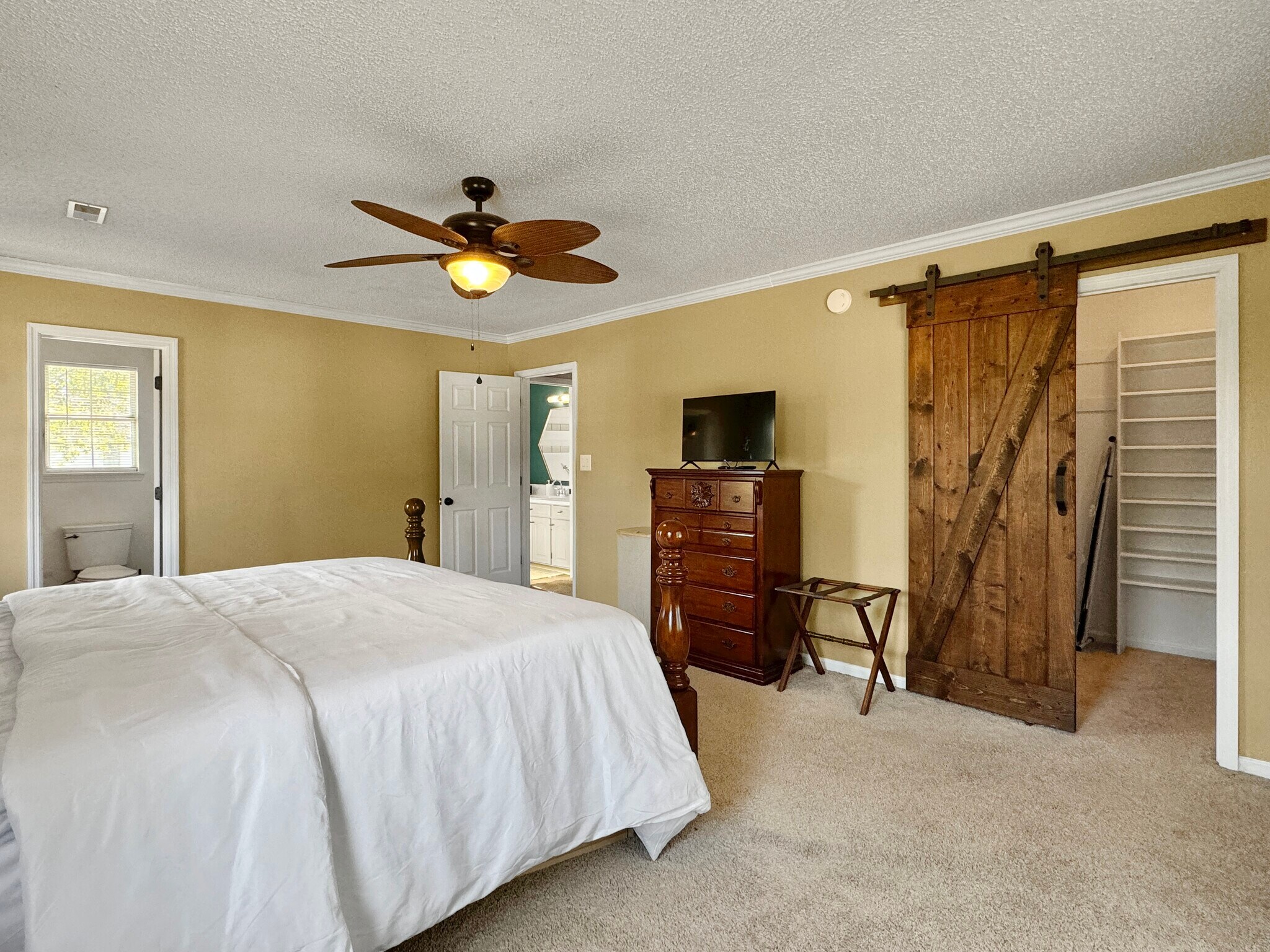 primary suite - 7900 Elderberry Cir