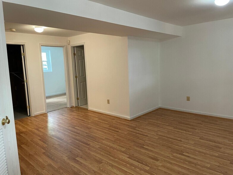 Basement - 7468 Gadsby Square