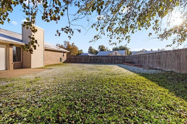 Building Photo - 8800 NW 92nd St