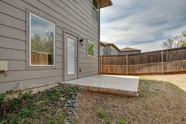 Building Photo - 7907 NW 135th Terrace