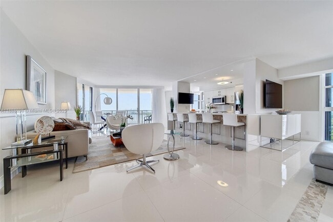 Building Photo - 4000 Towerside Terrace