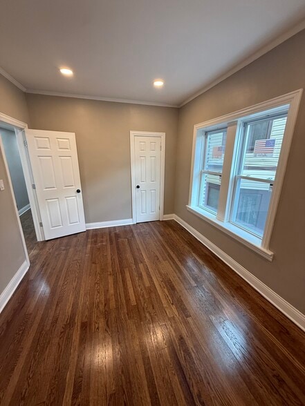 Bedroom 3 - 1629 W Granville Ave