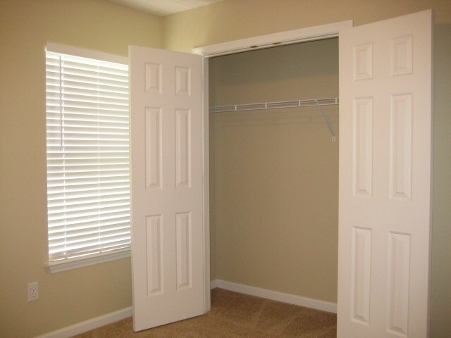 Building Photo - 2253 Joann Dr