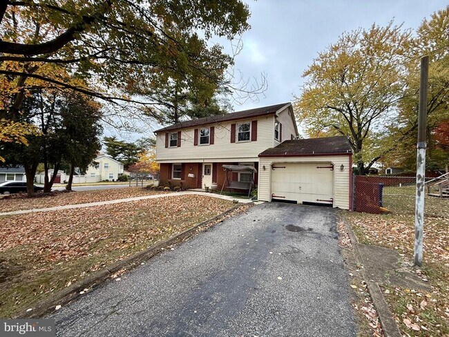 Building Photo - 1 Mystic Way