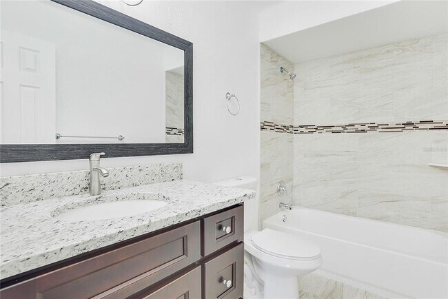 Building Photo - 6446 Powers Pointe Cir