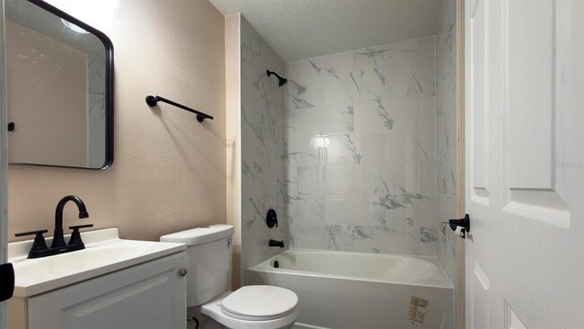 Building Photo - 11154 Pendleton Ave