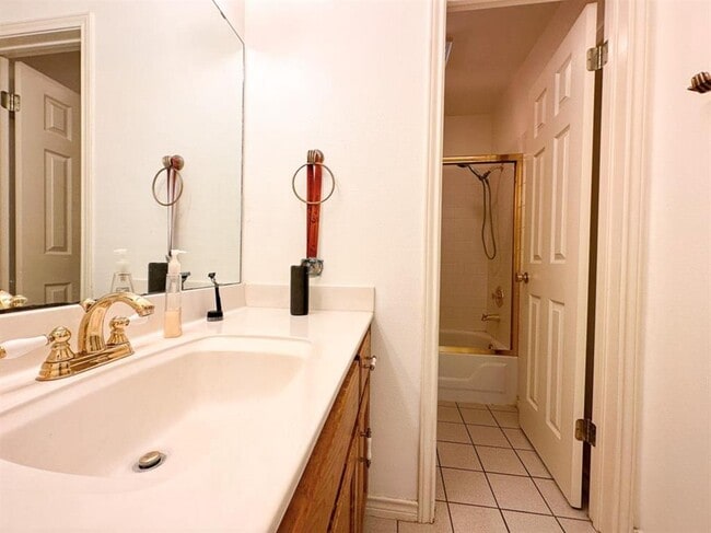 Building Photo - 251 Pine View Loop