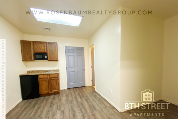 Building Photo - 3333 W 8th St