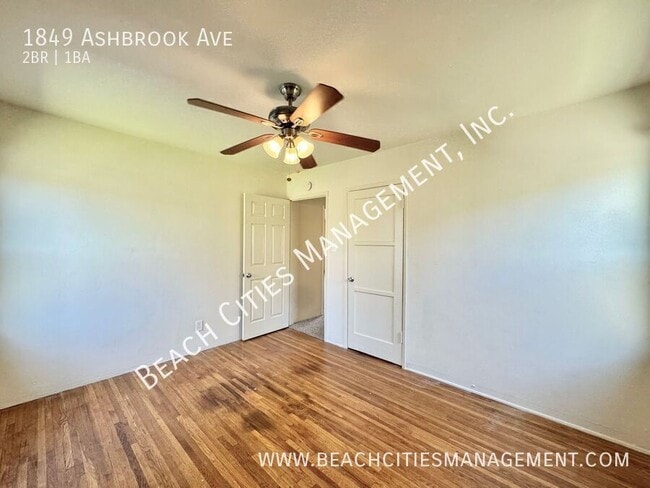 Building Photo - 1849 Ashbrook Ave