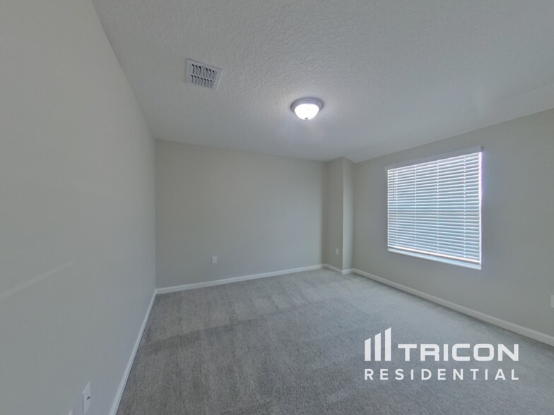 Building Photo - 33546 Sky Blossom Cir