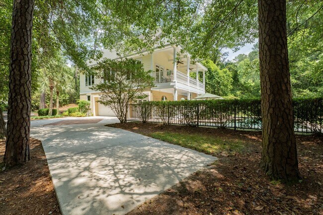 Building Photo - 1793 Highland Park Ave