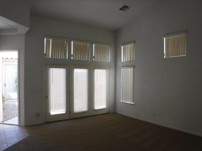 Building Photo - 2 BED, 2 BATH HOME WITH CASITA (3rd bedroom is the casita)