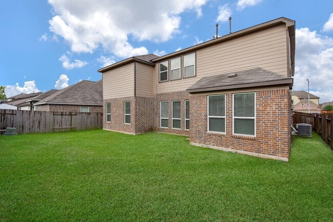 Building Photo - 4442 Buentello Dr