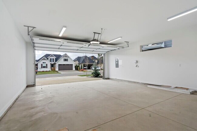 Building Photo - 10692 W Bell Fountain Dr