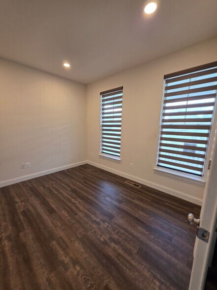 Building Photo - 8184 Skystone Loop