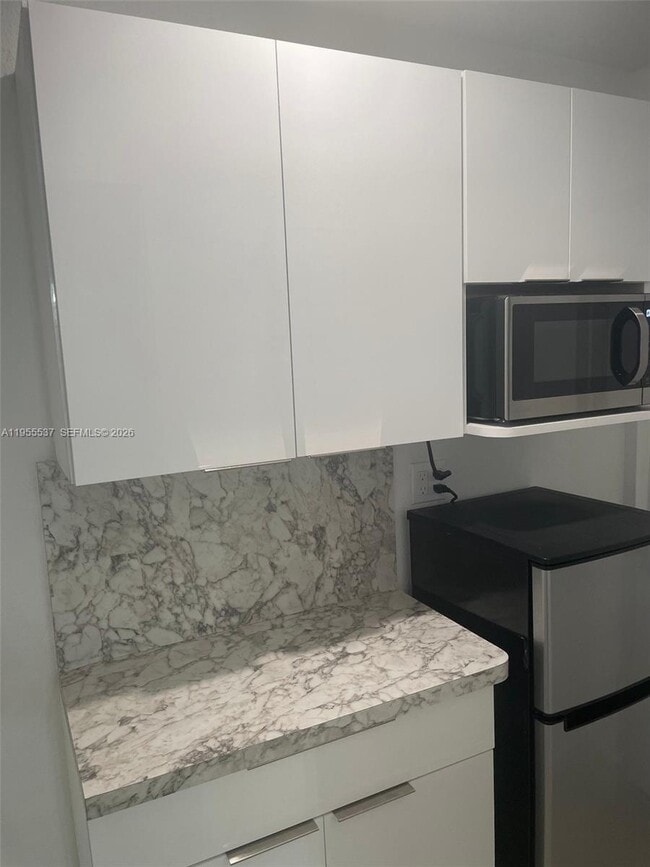 Building Photo - 25854 SW 144th Ct