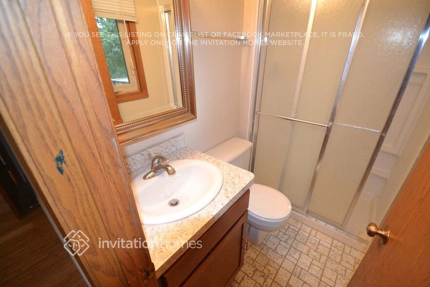 Building Photo - 7897 Kingsview Ln N