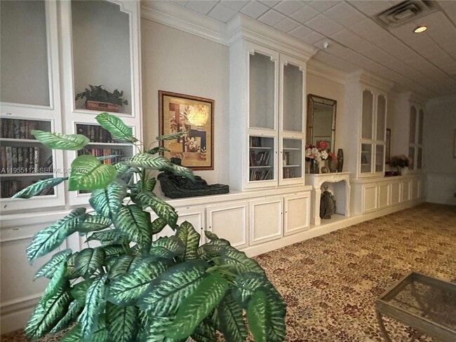 Building Photo - 3800 S Ocean Dr