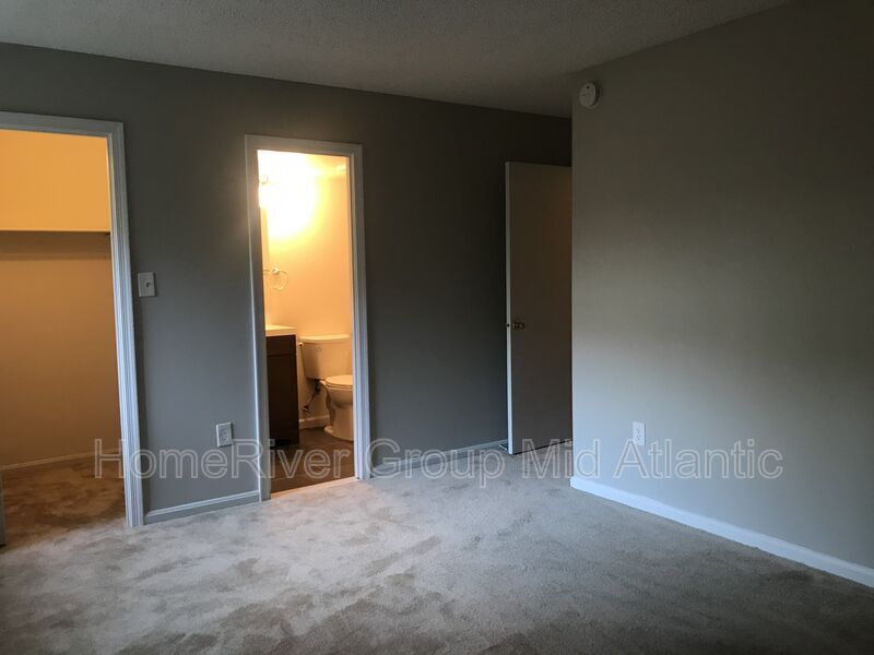 Building Photo - 10212 Bushman Dr