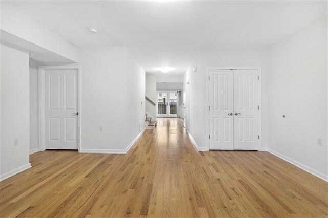 Building Photo - 437 Whiton St