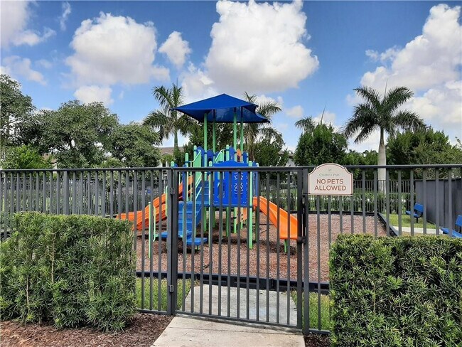 Building Photo - 12771 Anthorne Ln