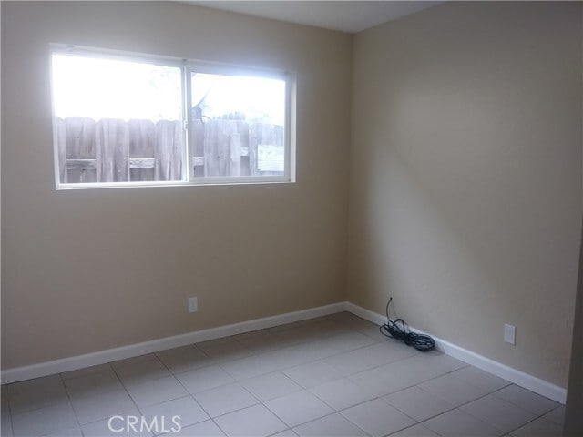 Building Photo - 350 16th St