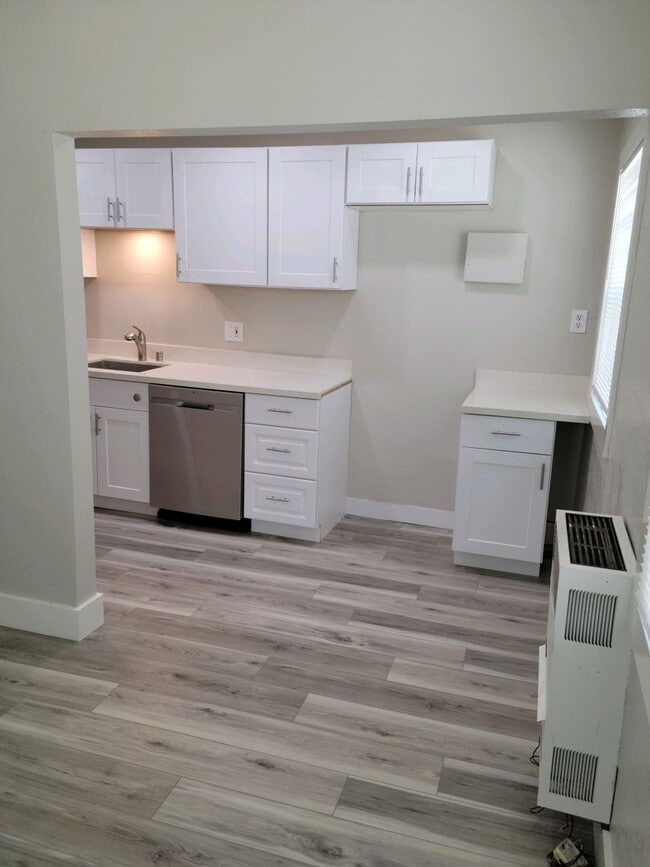 Building Photo - COMING MAY 4th Completley remodeled  individual Casitas casa