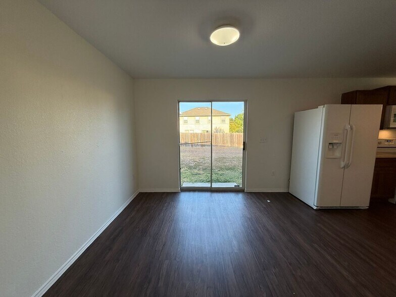 Building Photo - 7712 Copper Hollow