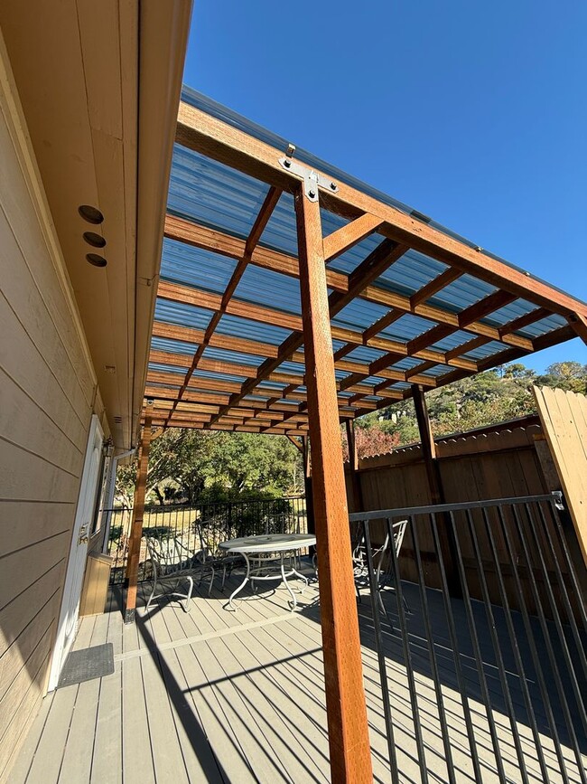 Building Photo - REDUCED RENTAL PRICE!!!