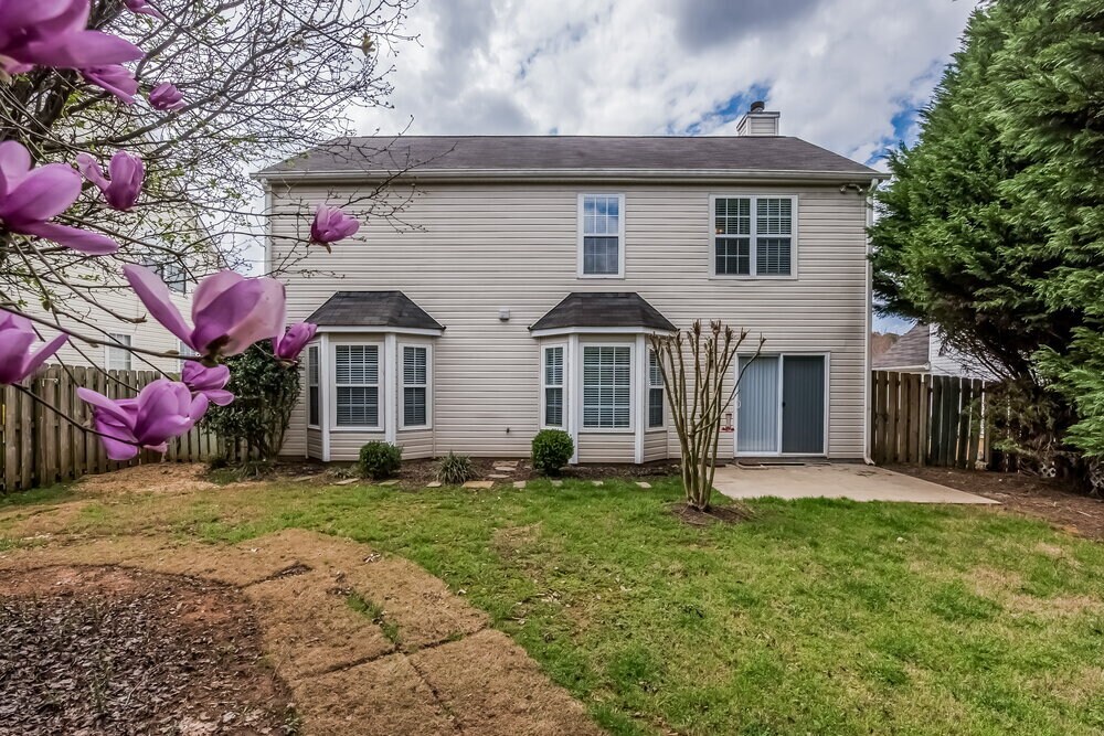 Building Photo - 710 Weatherstone Trce