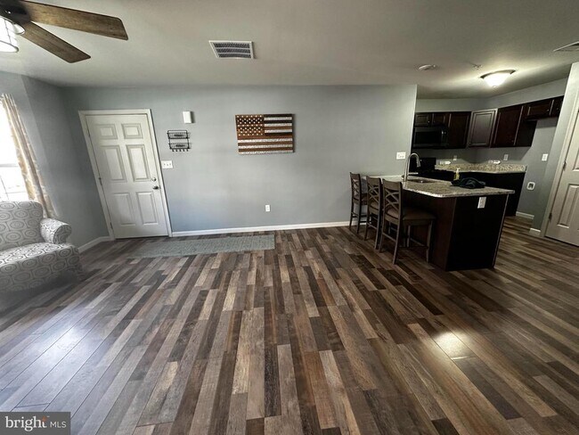 Building Photo - 3073 Goshen Dr