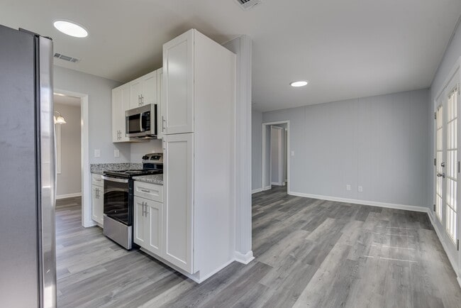 Building Photo - 1709 Forest Creek Ct