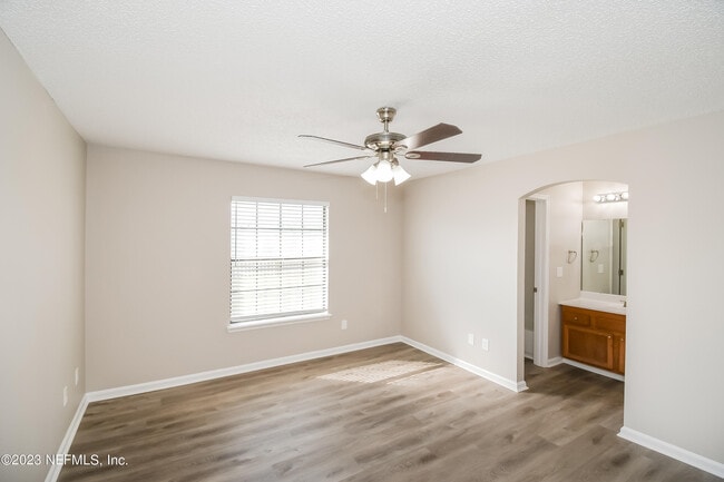 Building Photo - 542 Ashcroft Landing Dr