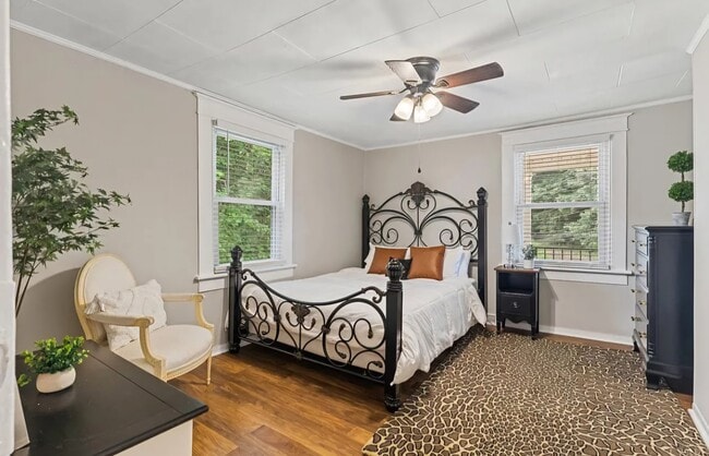 Building Photo - 139 Breckenbridge St